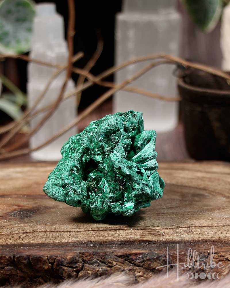 Natural Fibrous Malachite B from Hilltribe Ontario