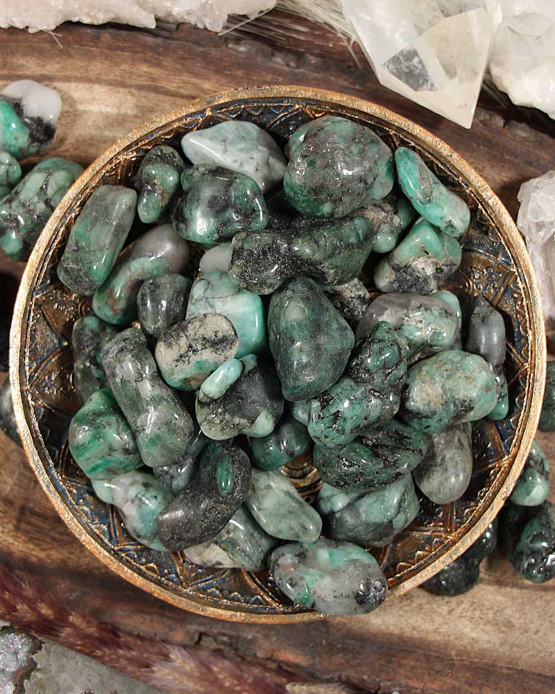 Emerald Tumbled from Hilltribe Ontario